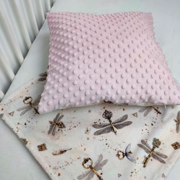 keys with wings baby blanket