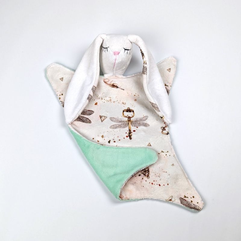 Flying Keys Bunny Comforter Minky - Image 6