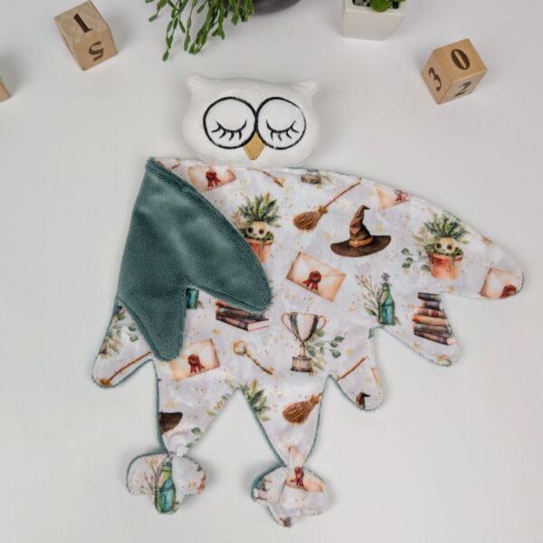 magic world baby owl comforter green